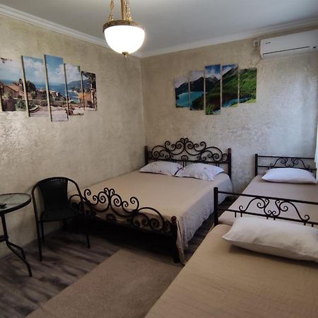 Guest House Chalet Agave กากรา ภายนอก รูปภาพ