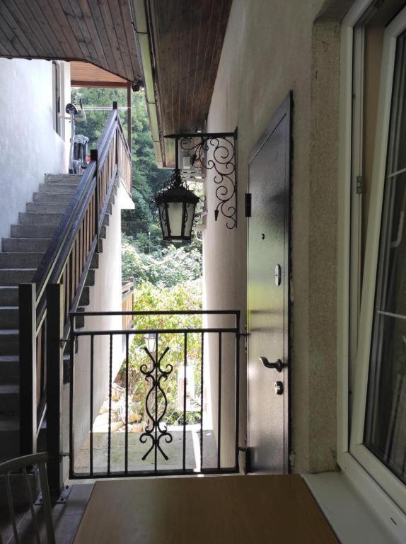 Guest House Chalet Agave กากรา ภายนอก รูปภาพ