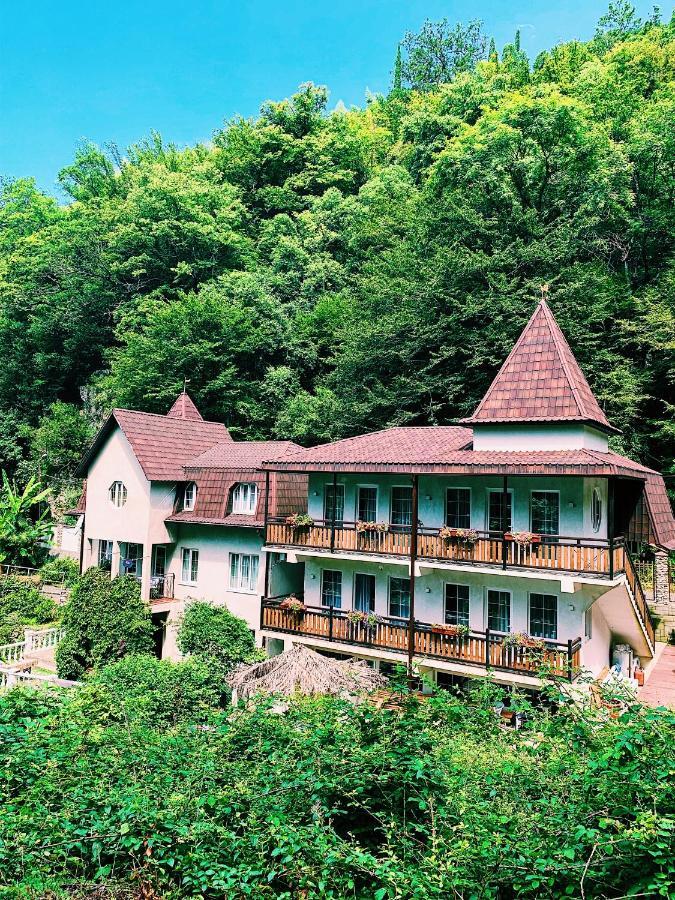 Guest House Chalet Agave กากรา ภายนอก รูปภาพ