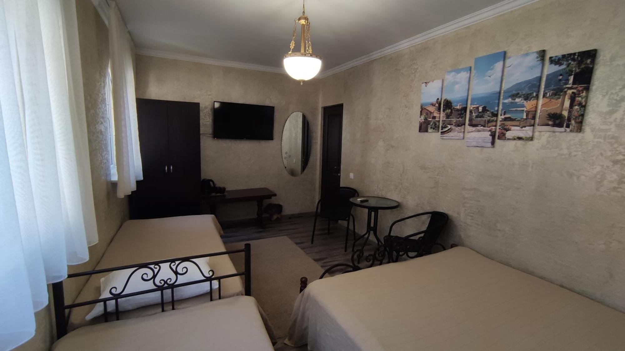 Guest House Chalet Agave กากรา ห้อง รูปภาพ